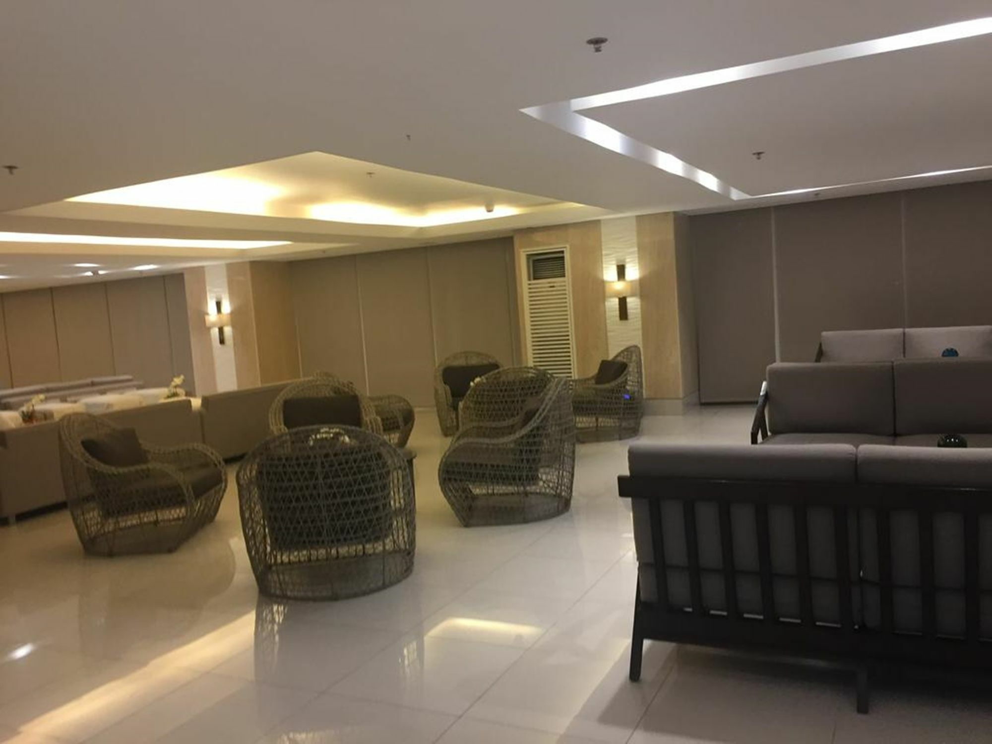 Maxstays - Max View @ Breeze Residences Pasay Bagian luar foto